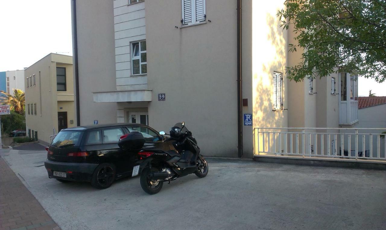 Apartment Viki Makarska Buitenkant foto