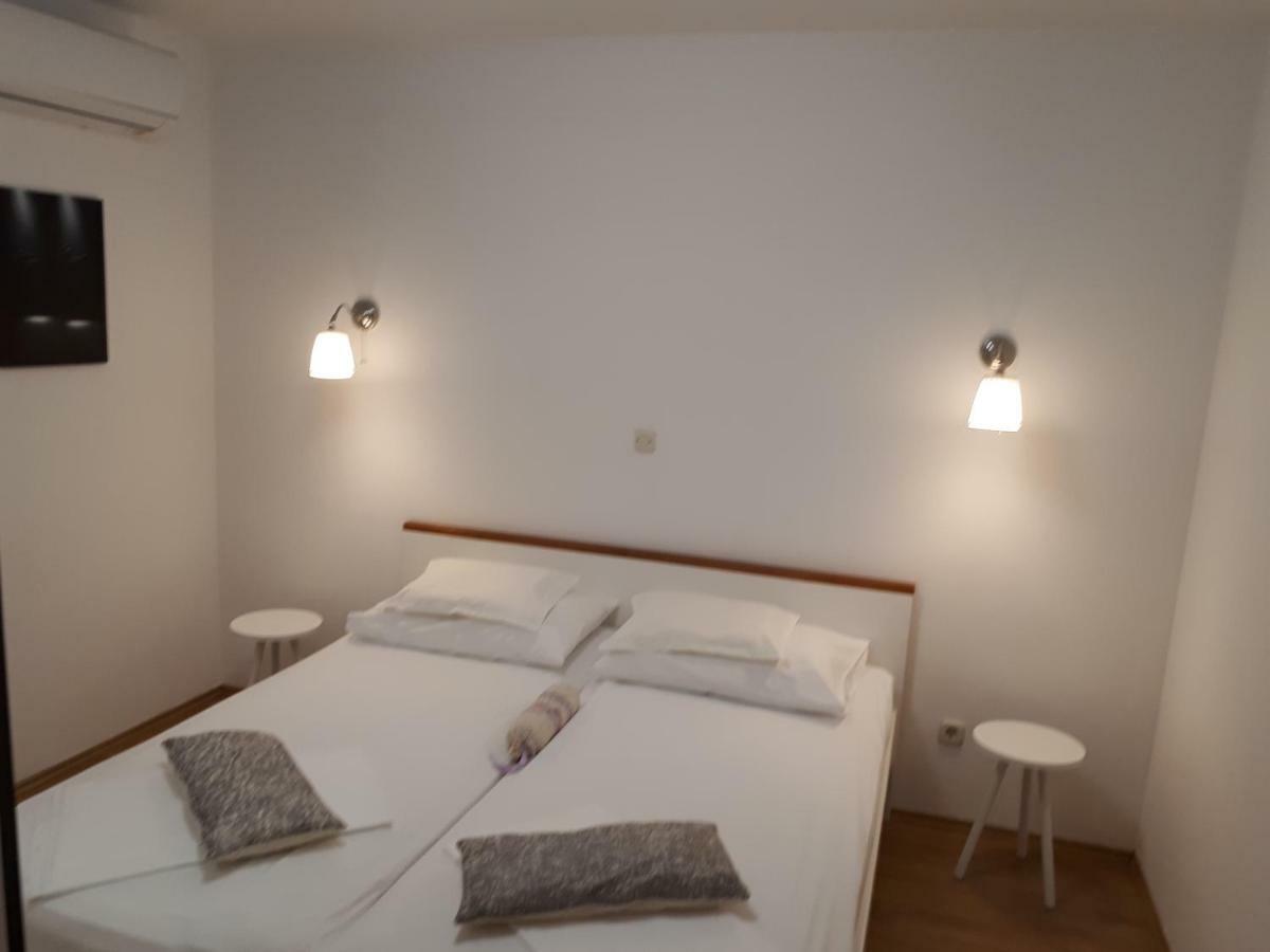 Apartment Viki Makarska Buitenkant foto