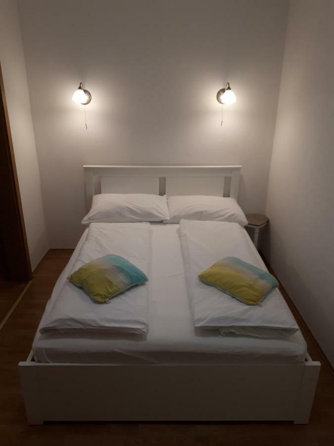 Apartment Viki Makarska Buitenkant foto